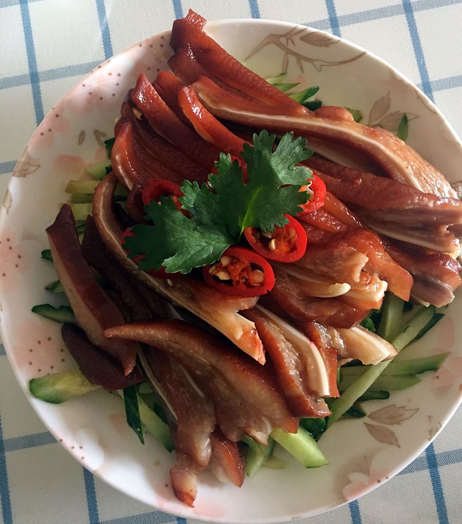 Stewed pig ear