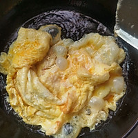 韭菜鸡蛋蒸饺的做法图解1