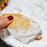 #一蔬一饭皆告白#春日下酒追剧菜 咸蛋黄鸡翅的做法图解2