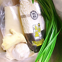 金针菇豆皮卷的做法图解1