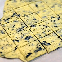 海苔苏打小饼干，香脆可口，还能养胃哦的做法图解5