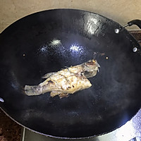 #花10分钟，做一道菜！#潮州咸酸菜香菇滚海鲈的做法图解4