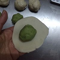 青汁红枣蛋黄酥的做法图解6