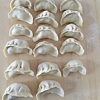 虾仁馅饺子的做法图解2