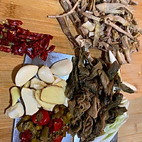 家常美味一酸菜鱼的做法图解1
