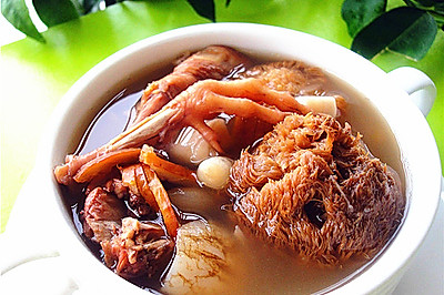 猴头菇煲鹧鸪祛湿汤—冬季暖身