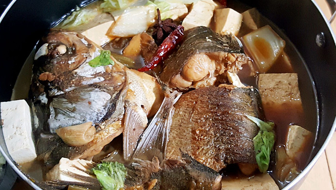 红烧鱼炖豆腐火锅