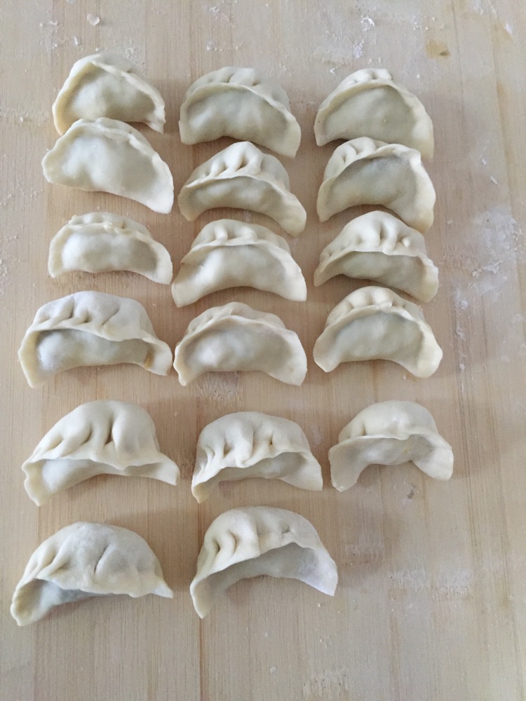 虾仁馅饺子的做法图解2