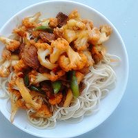 五花肉花菜盖面的做法图解8