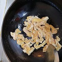 香菇炒鸡肉的做法图解4
