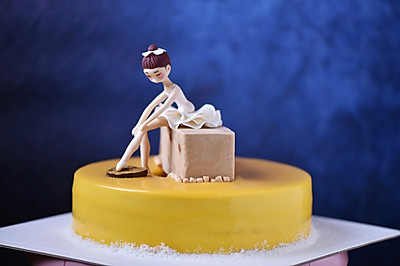 梦幻芭蕾女孩芒果慕斯蛋糕