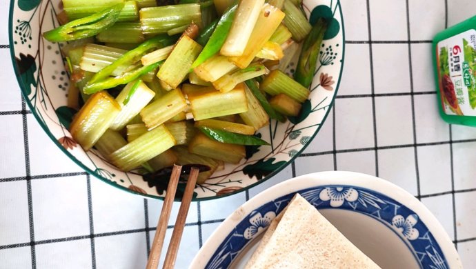 小炒芹菜
