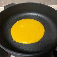 奶香南瓜鸡蛋饼的做法图解10