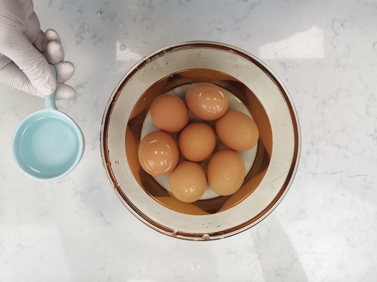 烧烤圈：锡纸碗烤鸡蛋、铁板烤鸡蛋~~不一样的做法，不一样的美味！！_纸盒