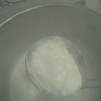 牛奶藕粉的做法图解2