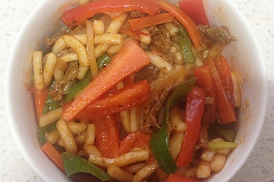 黑椒牛肉炒土豆粉