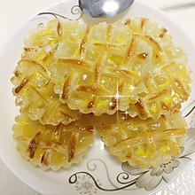 传统手抓饼吃腻了吧，它还可以用来做菠萝派