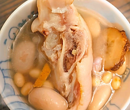 猪蹄煲白芸豆汤的做法