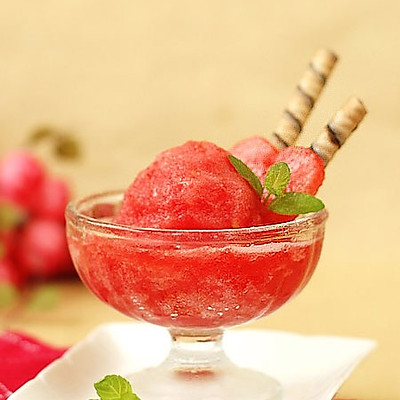 冰镇甜品——西瓜刨冰