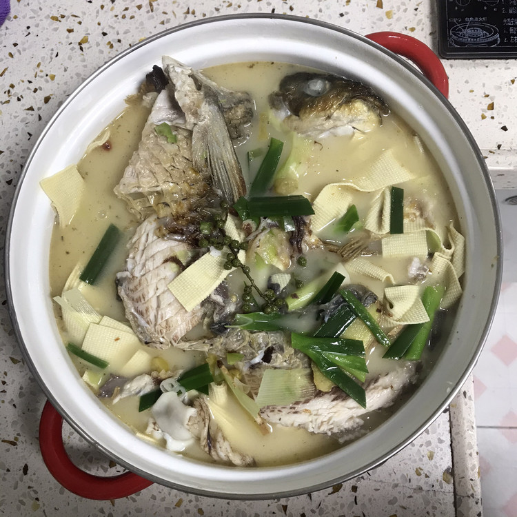 水煮活鱼的做法