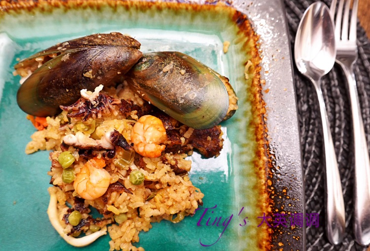 简易西班牙海鲜饭Paella的做法图解13