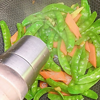 荷兰豆炒胡萝卜的做法图解14