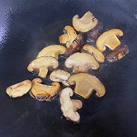 酸菜面条的做法图解3