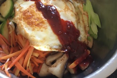 极简石锅拌饭