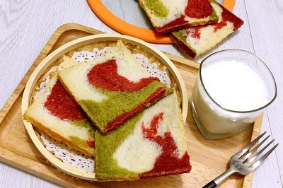 三色酸奶吐司