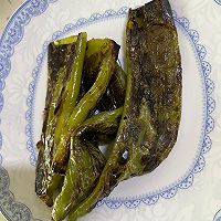 雷椒皮蛋的做法图解1