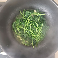 蒜香红薯叶的做法图解6