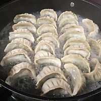煎饺的做法图解3