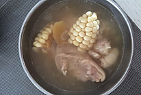 猪蹄玉米炖白萝卜的做法
