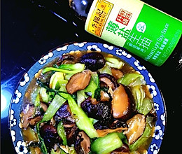 #李锦记X豆果 夏日轻食美味榜#香菇油菜的做法