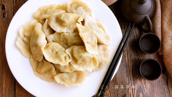 汪星人一人食萝卜牛肉水饺