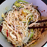 凉拌鸡丝米线的做法图解5