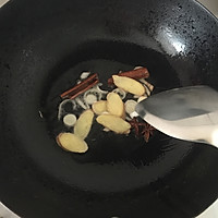 小鸡炖蘑菇土豆的做法图解2
