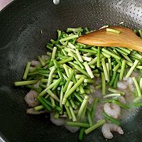 蒜苔虾仁炒肉的做法图解10