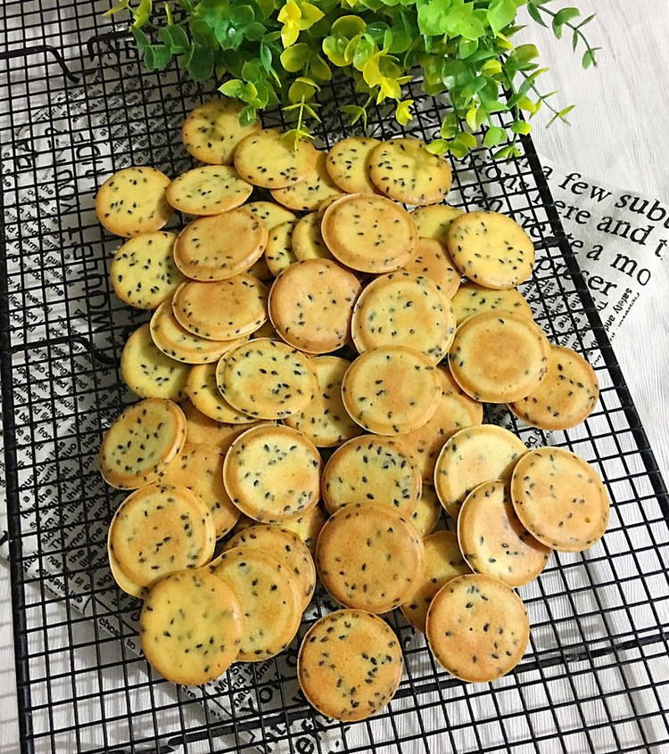 芝麻薄脆饼干的做法