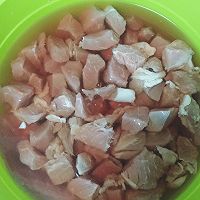薄荷炖牛肉的做法图解1
