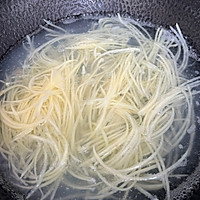 凉拌土豆丝的做法图解3