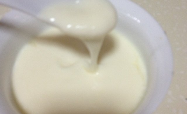 面包机版米糊般粘稠的酸奶