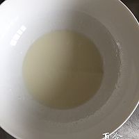 戚风蛋糕的做法图解2