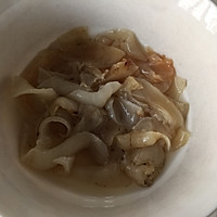 五谷杂粮炖花胶的做法图解2