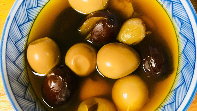 桂圆红枣鹌鹑蛋糖水