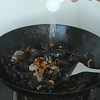 虫草猪肉炒木耳的做法图解12