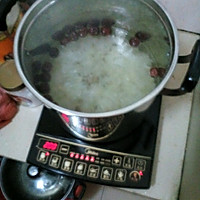 红枣银耳汤的做法图解2