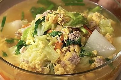 泰国猪肉时蔬蛋汤