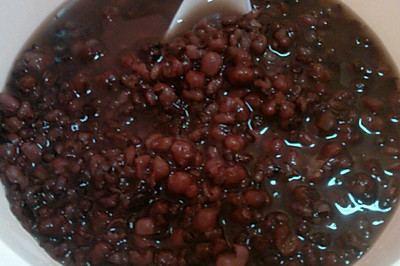 红豆黑米薏仁粥