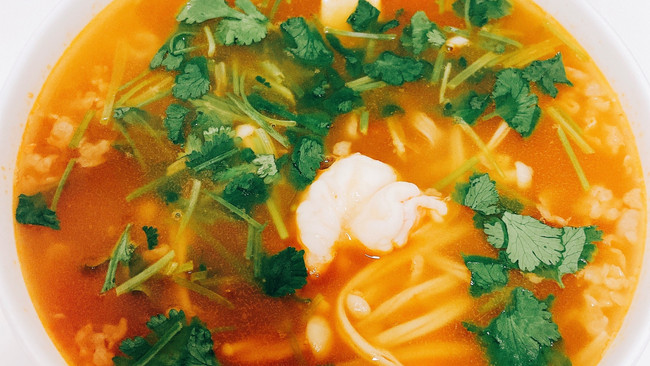 减脂肥牛金针菇番茄汤的做法